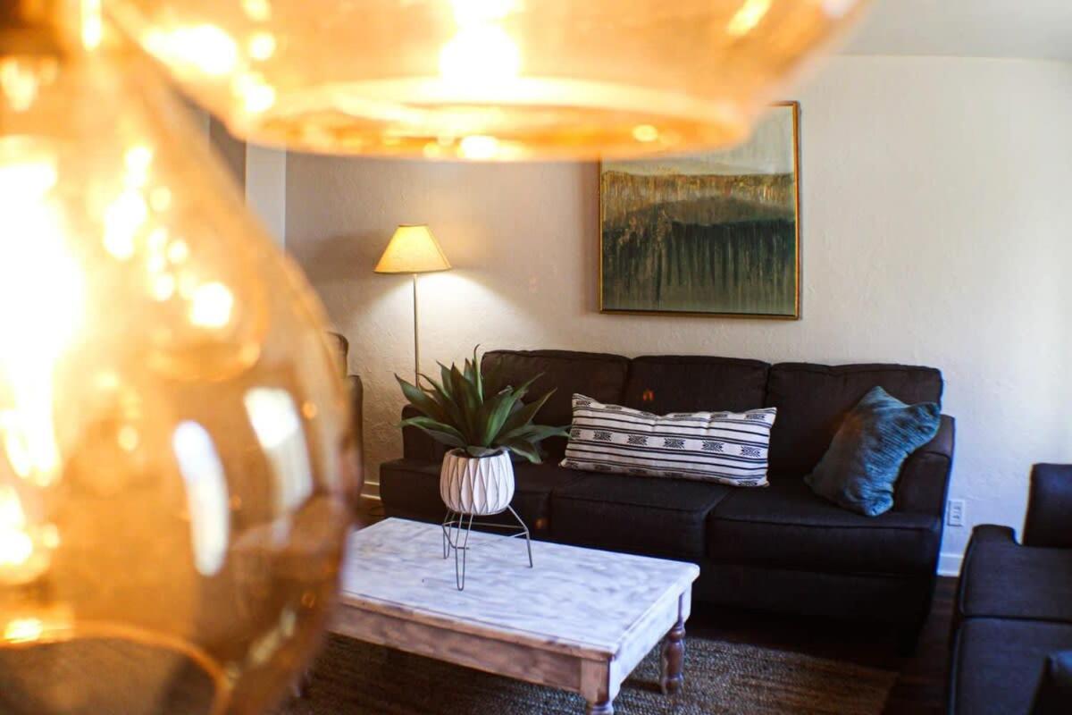 Newly Renovated 2-Bed Near Downtown-North Shore Питтсбург Экстерьер фото